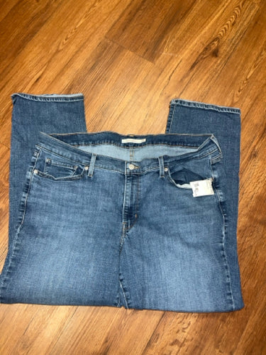 Size 18W Levi Strauss & Co jeans, classic straight