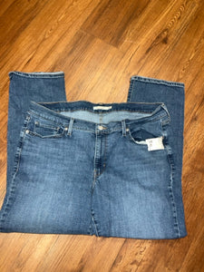 Size 18W Levi Strauss & Co jeans, classic straight