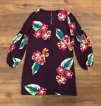 Load image into Gallery viewer, Size XS Loft Dress