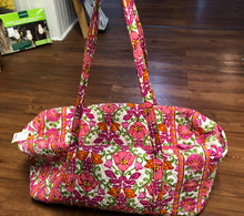 Load image into Gallery viewer, Vera Bradley Duffle Bag