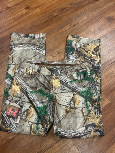 Size 12 under armour Camo hunting pants