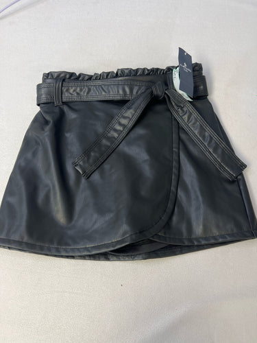 9/10 Abercrombie bnwt Skort