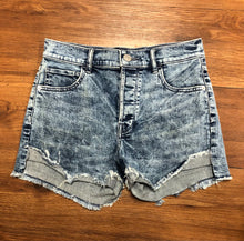 Load image into Gallery viewer, Size 2 midi high rise Express Shorts