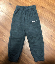 Load image into Gallery viewer, 3 Nike Pants dri fit joggers