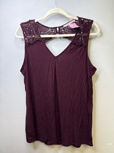 Size M Daniel Rainn Shirt
