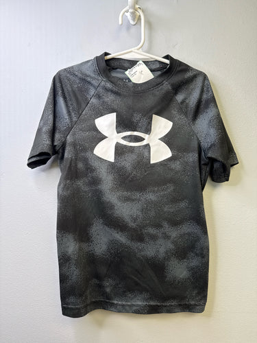Boys Youth XS under armour Shirt