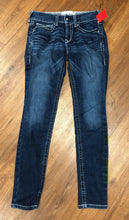 Load image into Gallery viewer, Size 28 Ariat Jeans