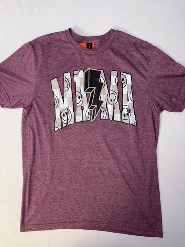 Size Med mama graphic  Shirt