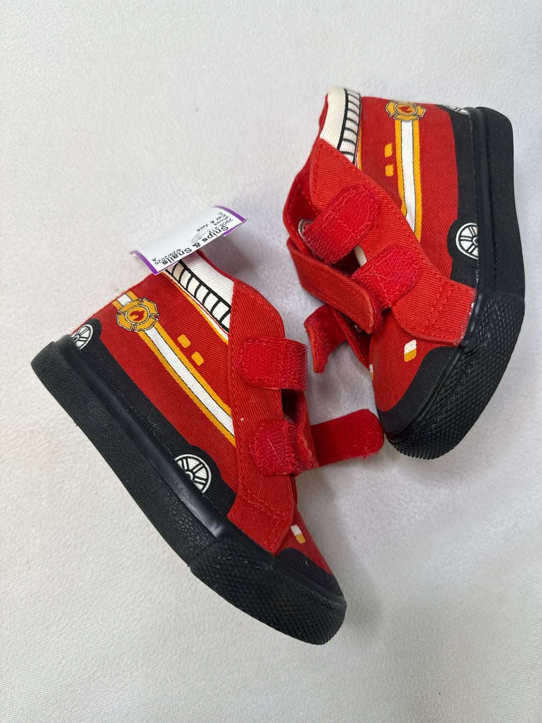 Cat & Jack 5 shoes
