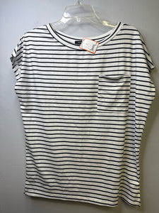 ladies Size M Shirt