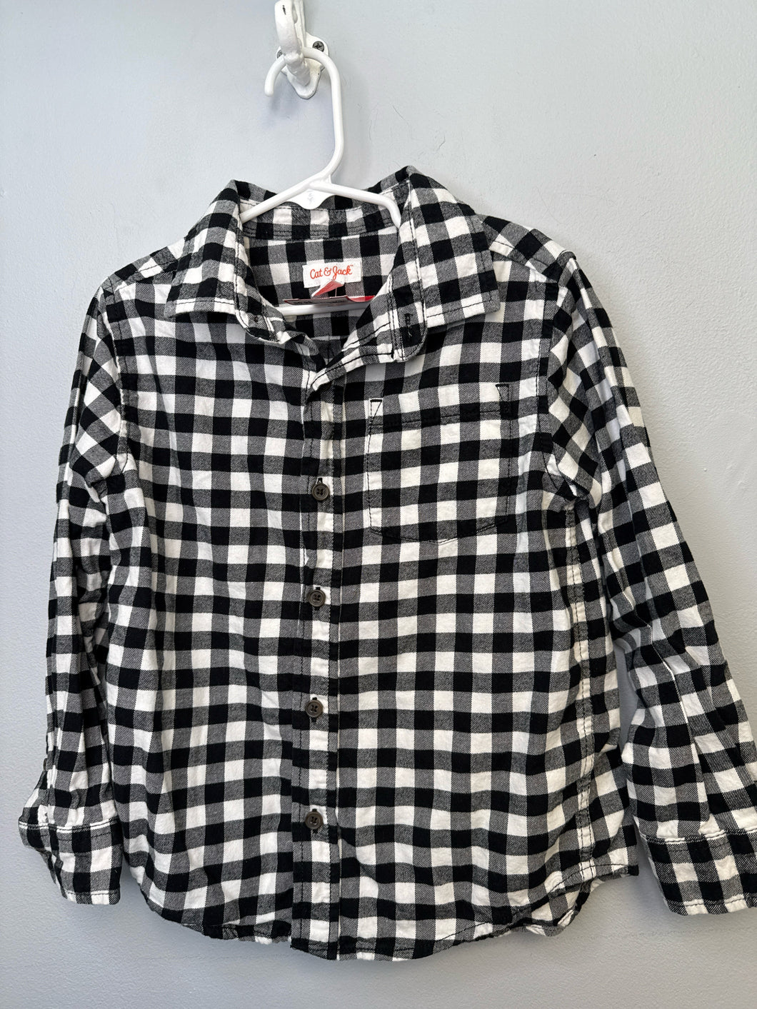 boys 4/5 Cat & Jack Shirt