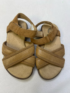 UGG 6c sandals  shoes