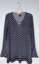 Load image into Gallery viewer, Size 2X michael kors Shirt
