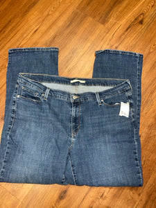 Size 20W jeans, classic bootcut