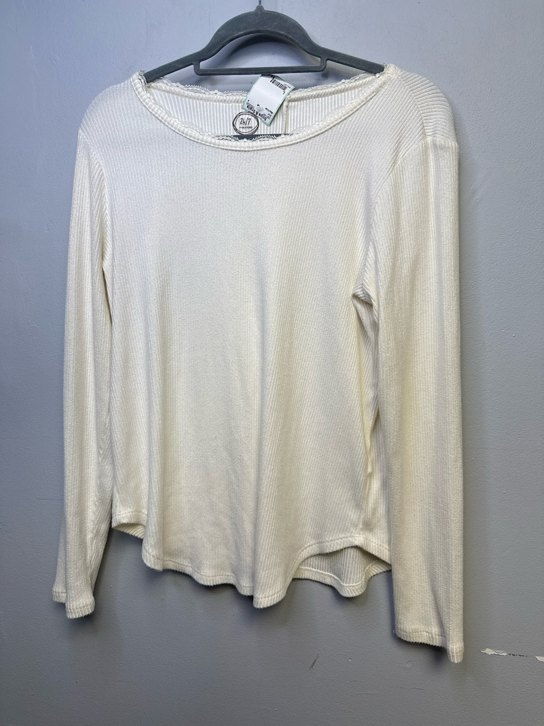ladies Size L Maurices Shirt