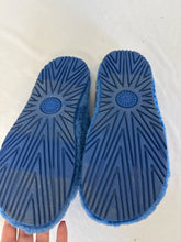 Load image into Gallery viewer, UGG 10 Mens Slippers  shoes