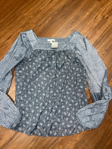 Size M Lauren Conrad long sleeve shirt