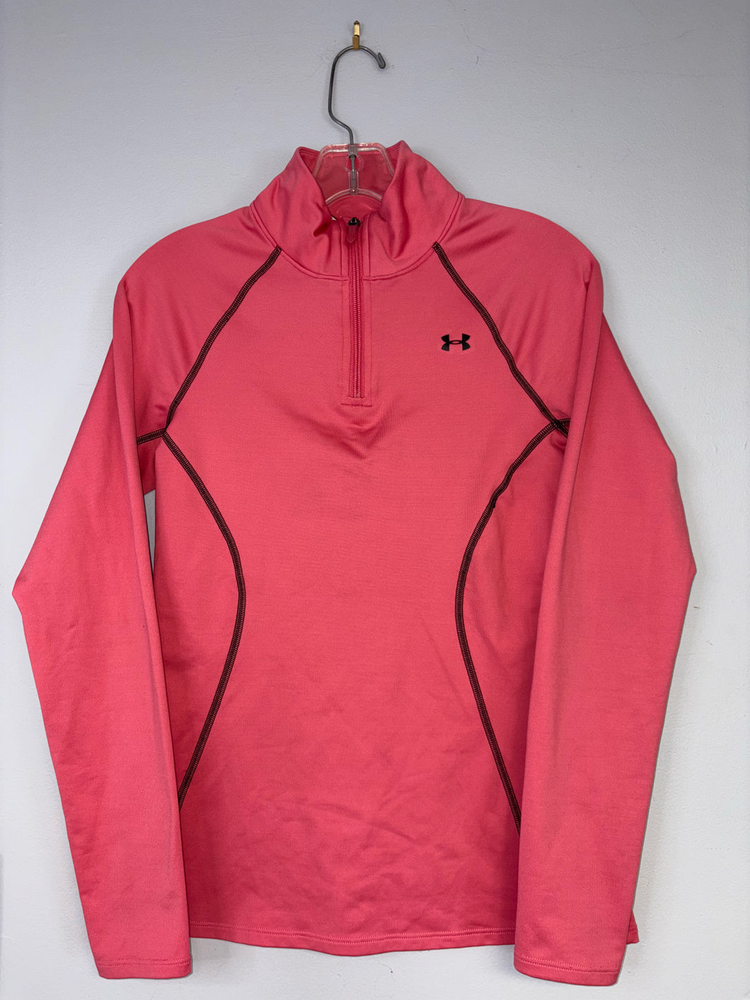 Size S under armour Shirt