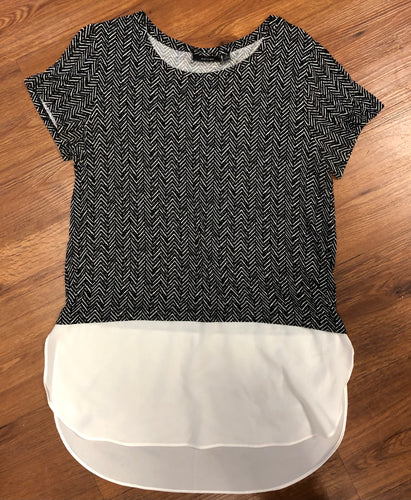 Size M Apt 9 Shirt