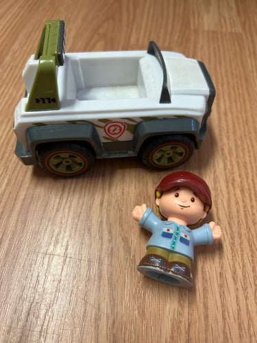 little people guy with jeep