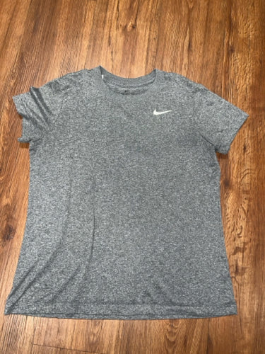 YOUTH XL Nike Shirt
