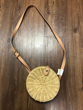 Load image into Gallery viewer, universal thread Purse - wicker purse