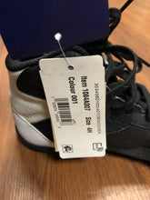 Load image into Gallery viewer, Asics 4.5 shoes NEW with tags wrestling shoes