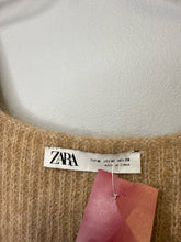 Load image into Gallery viewer, Womens Size M zara Shirt