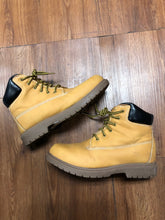 Load image into Gallery viewer, Men's Deer Stag Waterproof Size 6.5 Boots