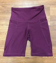 Load image into Gallery viewer, womens Size S old navy biker Shorts