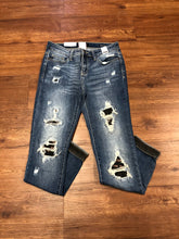 Load image into Gallery viewer, BNWT Women&#39;s Size 11 Judy Blue Mid-Rise Skinny Fit Jeans