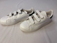 Load image into Gallery viewer, Adidas 8 shoes