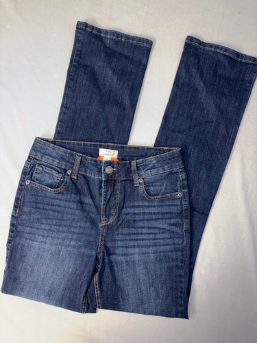 Ladies Size 6 Maurices Jeans NWT