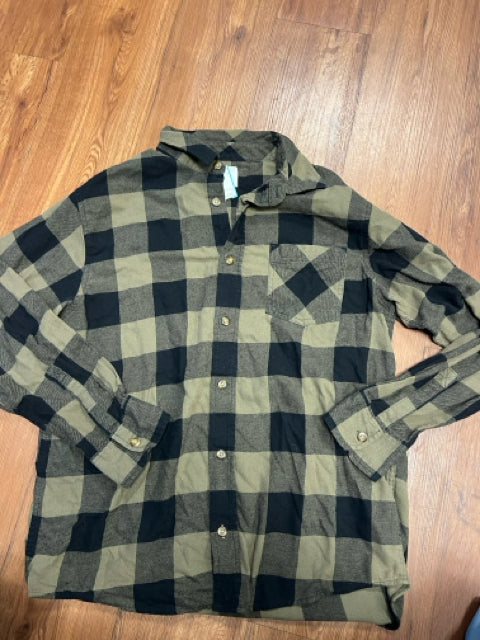 Size L long sleeve button up shirt