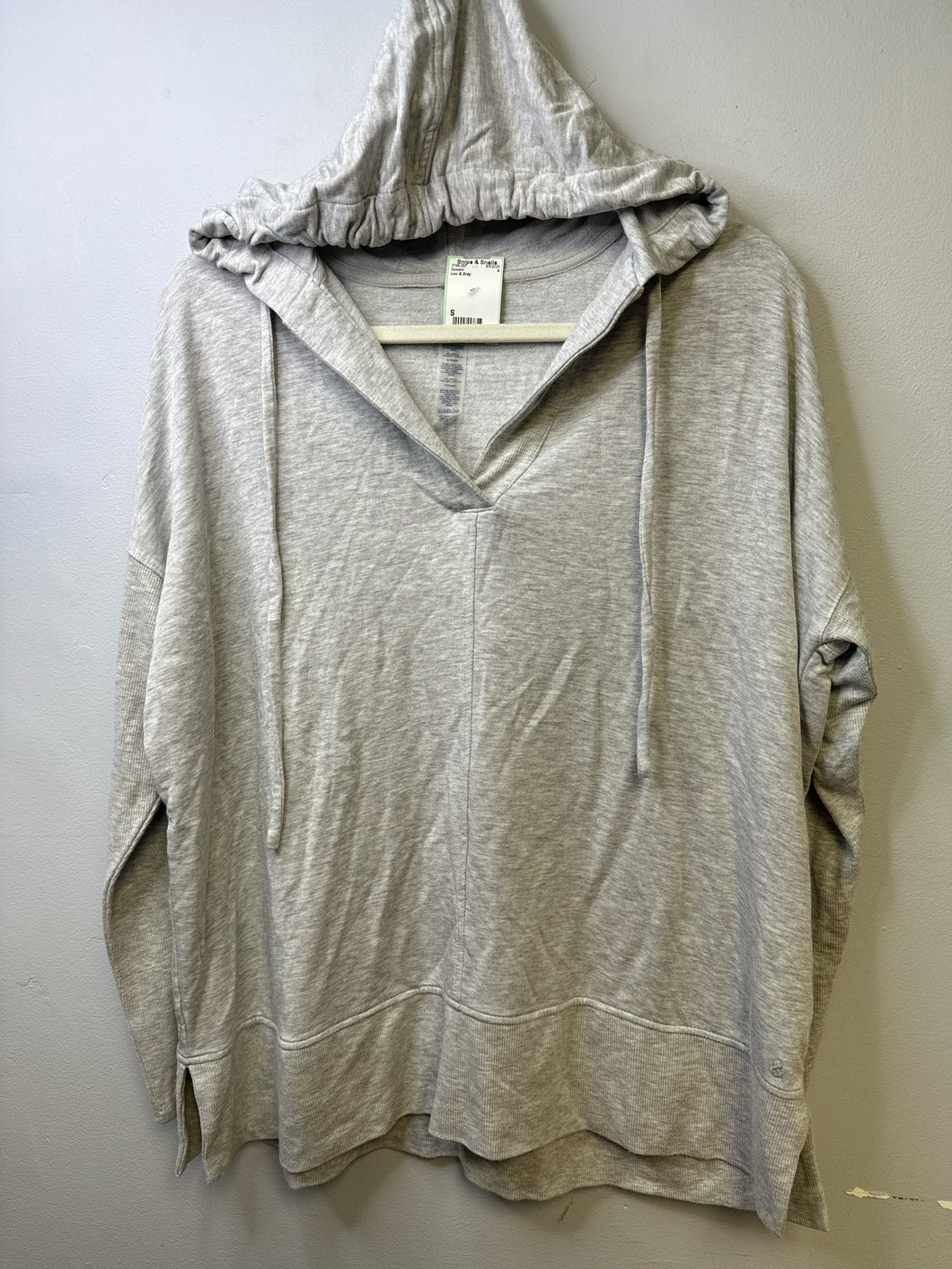 Size S Lou & Grey Sweater