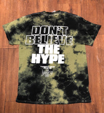 Load image into Gallery viewer, Size Med twenty one pilots  Shirt