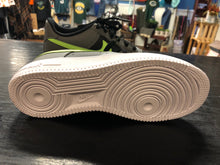 Load image into Gallery viewer, 7 Nike Shoes/Boots
