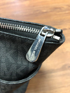 michael kors Purse with wallet