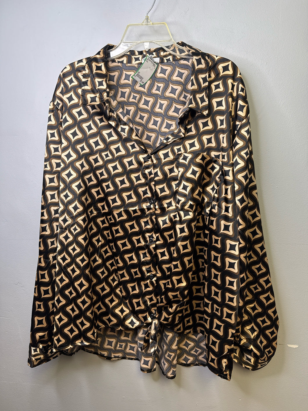 womnes Size 3X Shirt