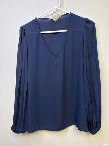 Womens Size S Shirt