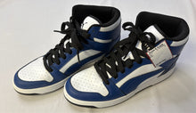 Load image into Gallery viewer, Puma shoes