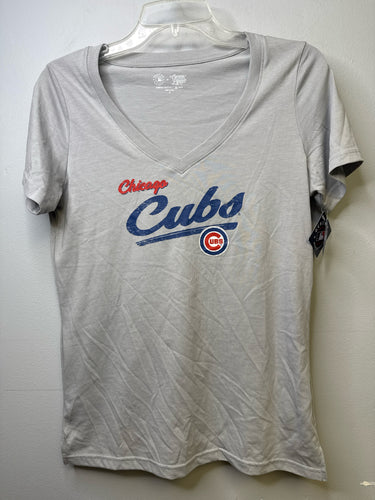 Ladies Size M Cubs Shirt