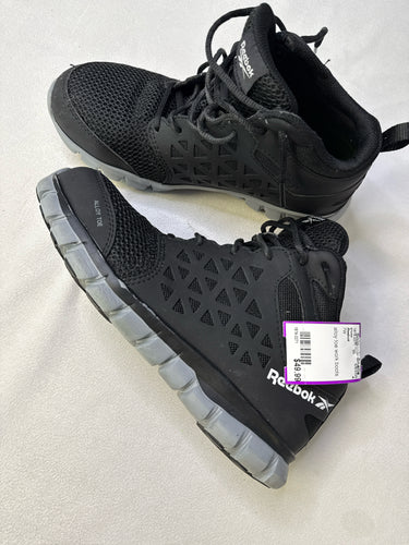 Reebok men’s 7W shoes