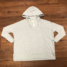 Load image into Gallery viewer, Size S Lou &amp; Grey Sweater