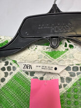 Load image into Gallery viewer, Size XS zara Shirt