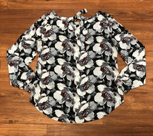 Load image into Gallery viewer, Size S The Loft Shirt