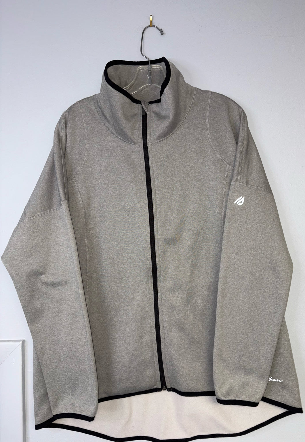 Size XL Eddie Bauer zip up
