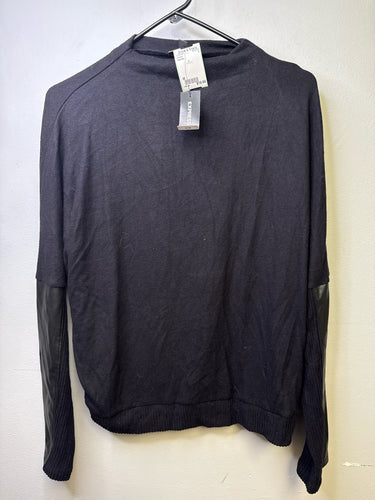 Size M Express bnwt  Sweater