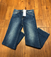 Load image into Gallery viewer, BNWT Women&#39;s Size 13 Risen Bootcut Jeans