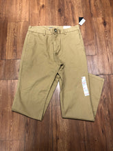 Load image into Gallery viewer, BNWT Men&#39;s Size 34x32 Old Navy Pants